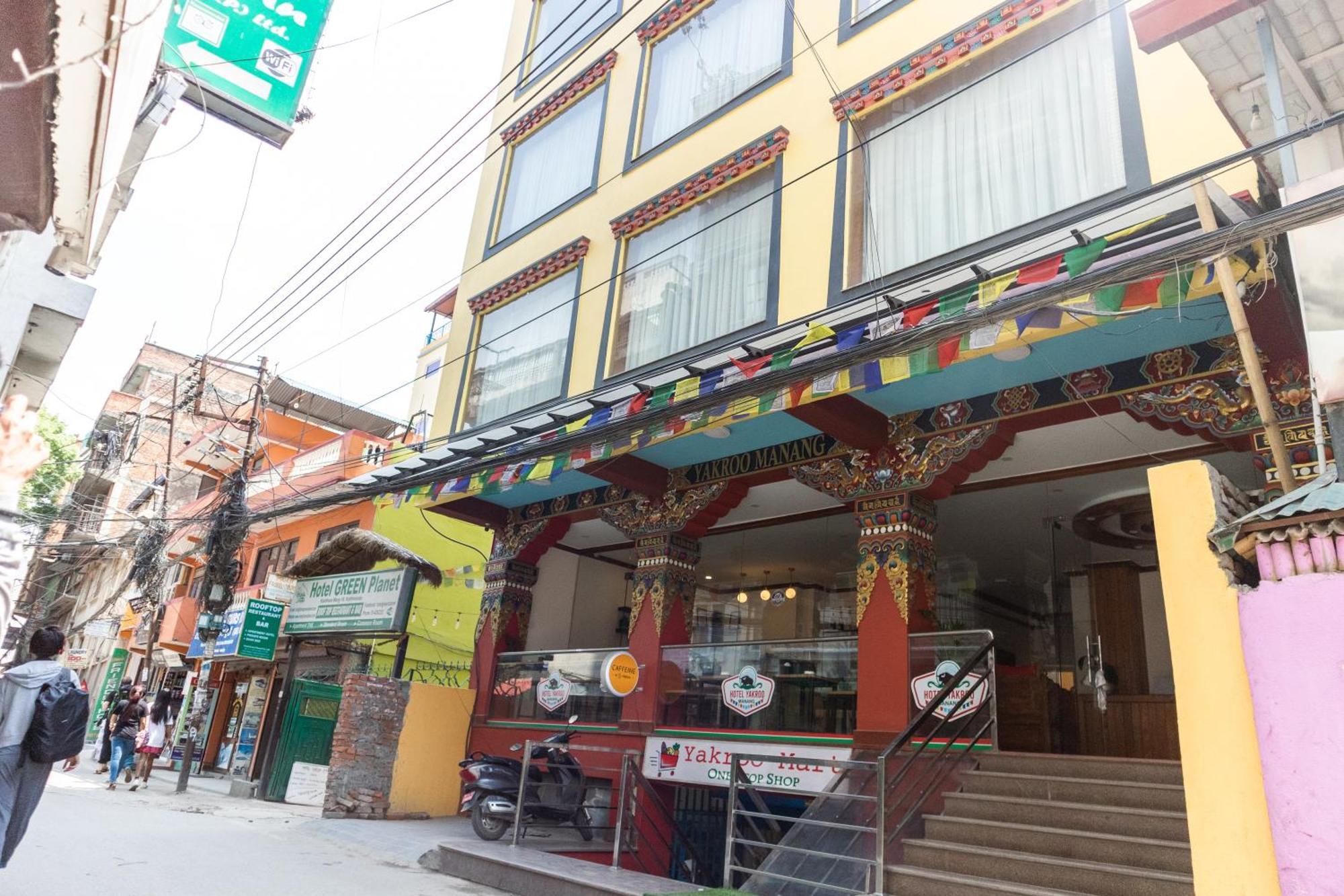 Hotel Yakroo Manang Catmandu Exterior foto